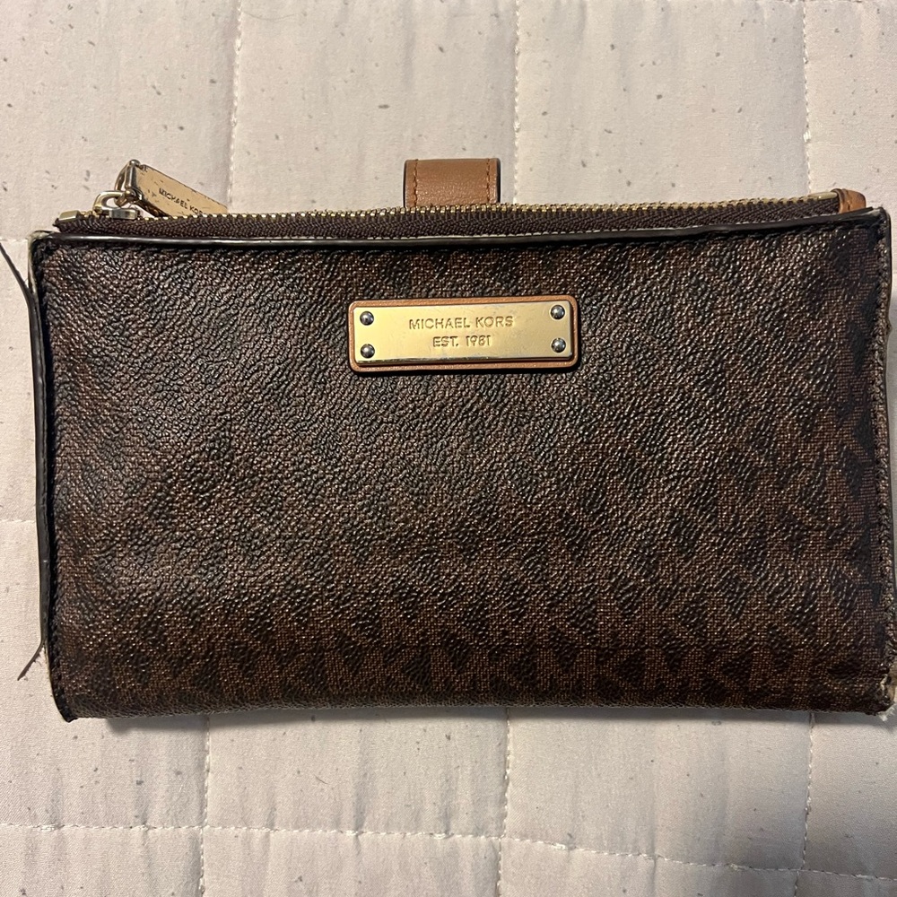 Large Michael Kors wallet